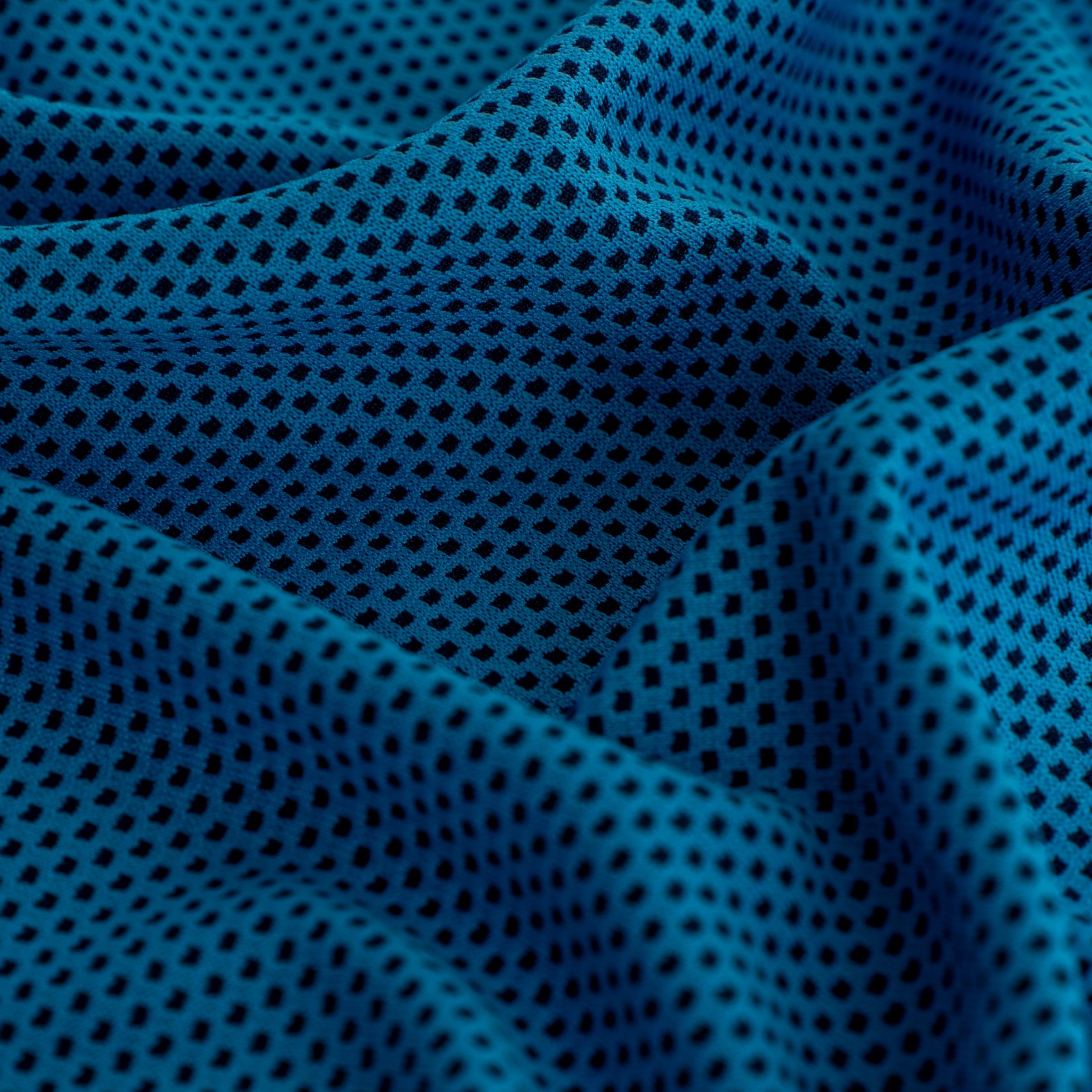Close-up of the CoolTowel cooling mesh
